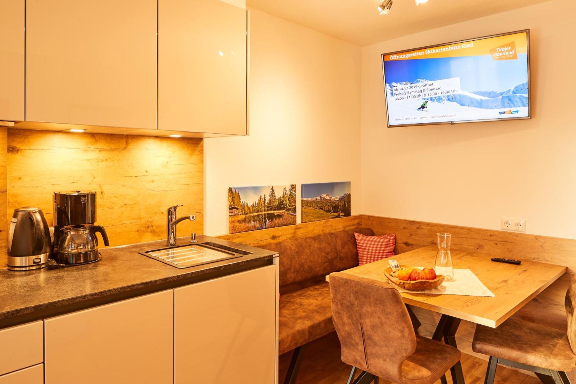 Das Edelweiss - Apartment Kuprian Ried im Oberinntal Exteriér fotografie